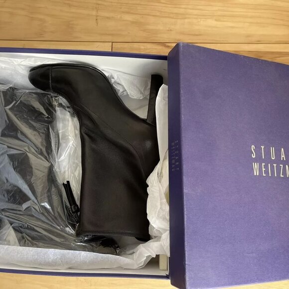 NIB $595 STUART WEITZMAN Front Zip Black Stretch Leather Bootie Heel Boot 7.5 M - Picture 5 of 8